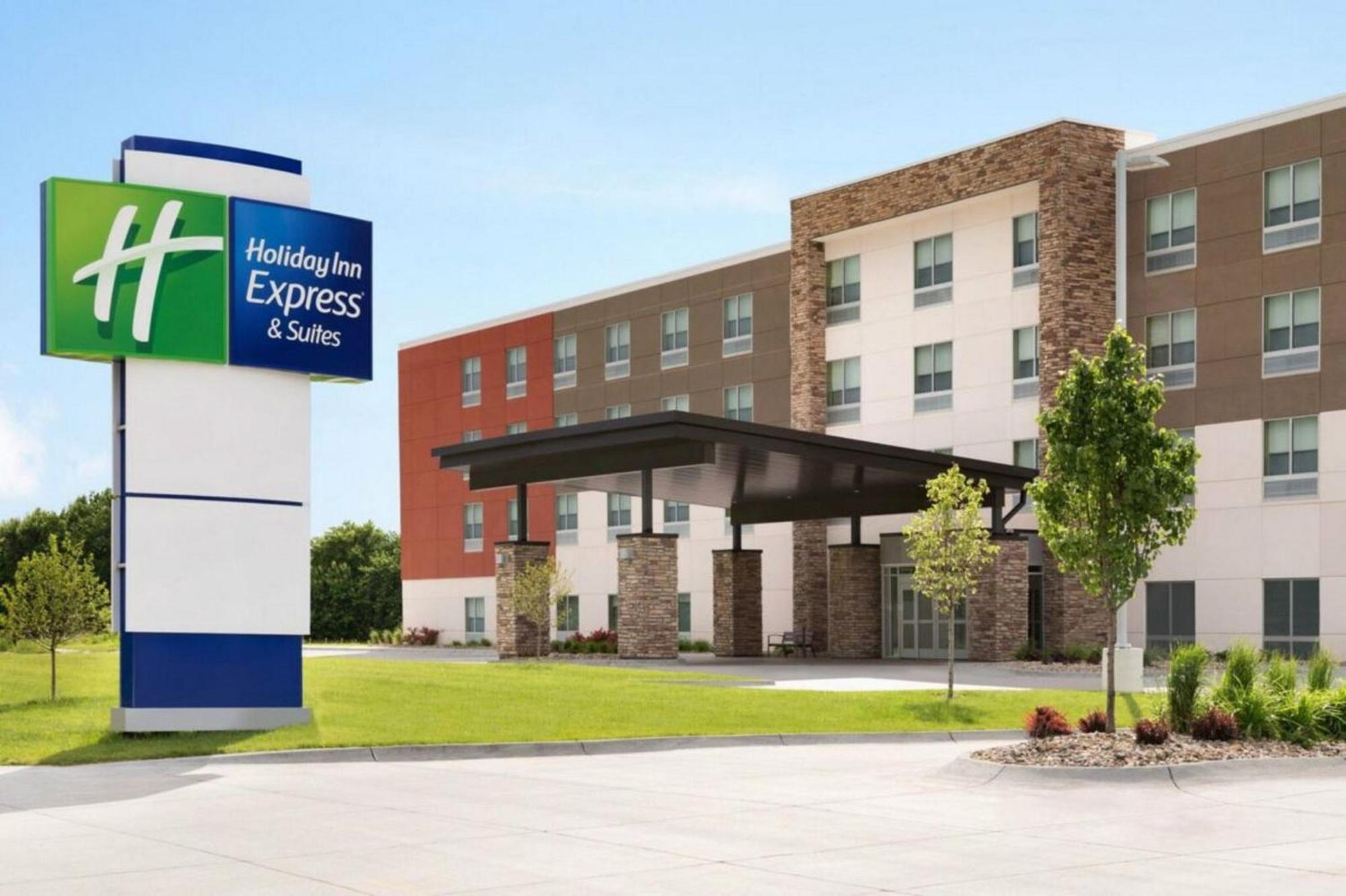 Holiday Inn Express & Suites Mansfield - Ontario By Ihg Екстер'єр фото